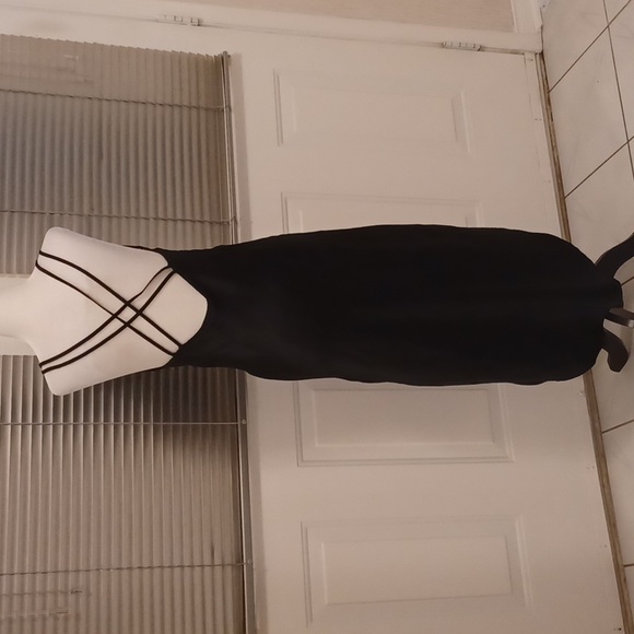 4/$40 Long Black Lacy Silky Nightgown Or Slip - Size Small - Picture 5 of 7